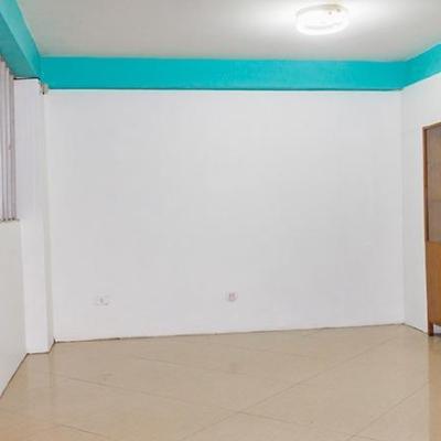 VENTA DE OFICINA 2° PISO EN AV. BALTA - CENTRO DE CHICLAYO